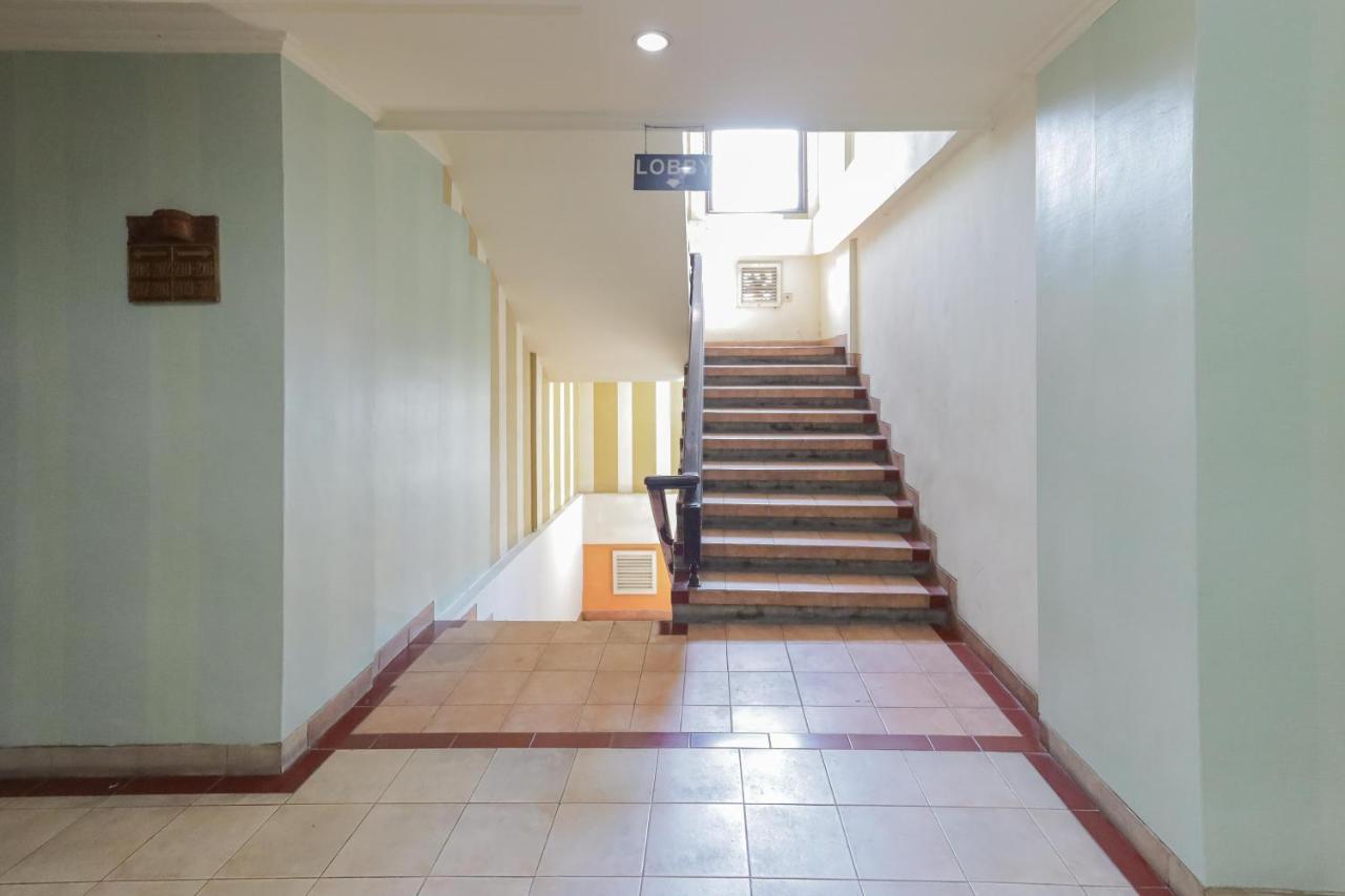 Urbanview Hotel Taman Suci Денпасар Екстериор снимка