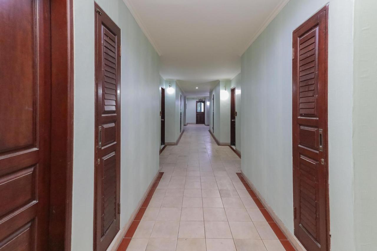 Urbanview Hotel Taman Suci Денпасар Екстериор снимка