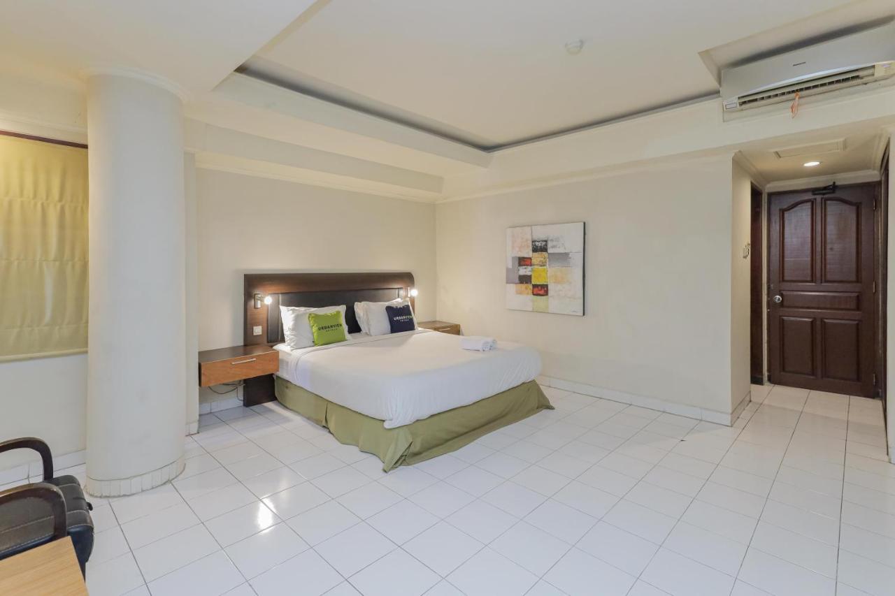 Urbanview Hotel Taman Suci Денпасар Екстериор снимка