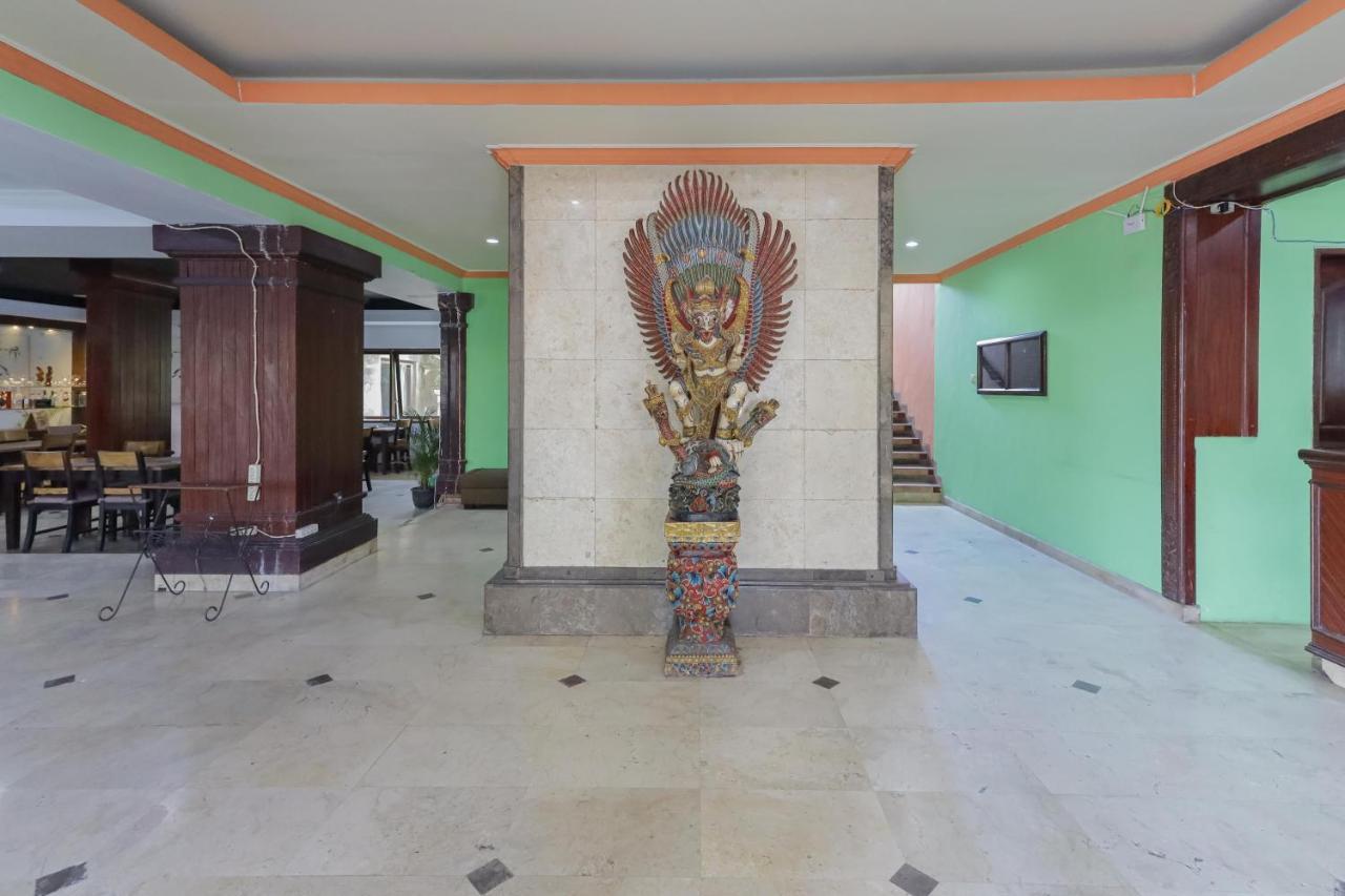 Urbanview Hotel Taman Suci Денпасар Екстериор снимка