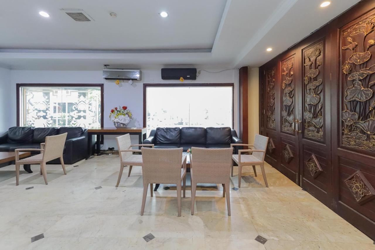 Urbanview Hotel Taman Suci Денпасар Екстериор снимка