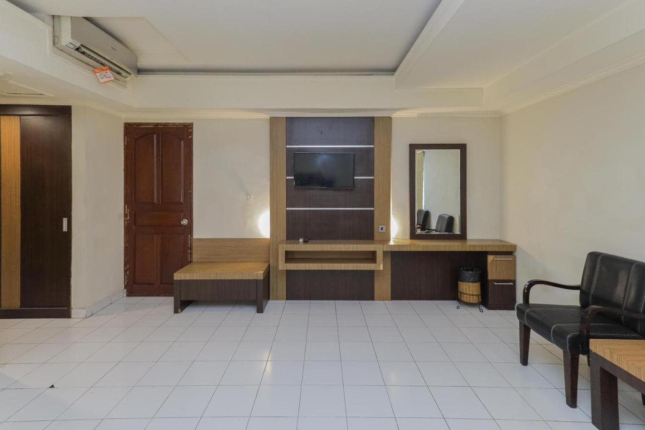 Urbanview Hotel Taman Suci Денпасар Екстериор снимка